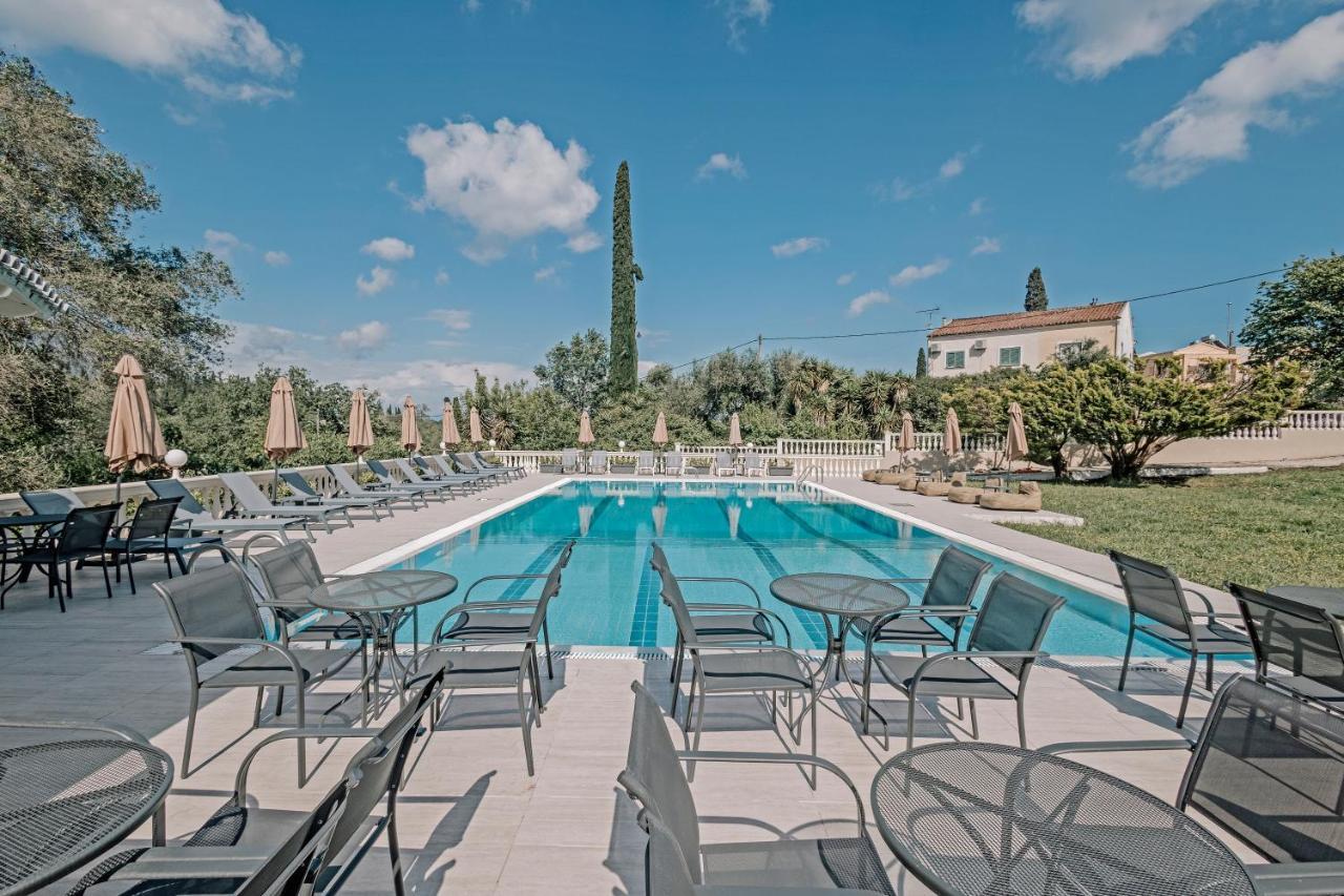 Hotel Pelithea Family Aparthotel Ipsos